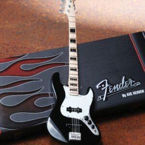 Fender™ Jazz Bass™ – Black Finish