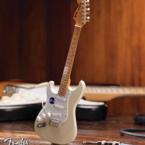 Fender Stratocaster – Jimi Hendrix Reverse Headstock Finish for Leftys Mini Guitar Replica
